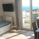 Lara Apartment *