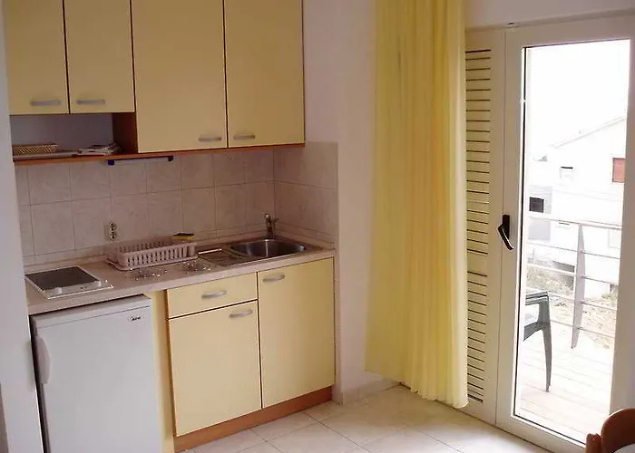 Lara דירה בול